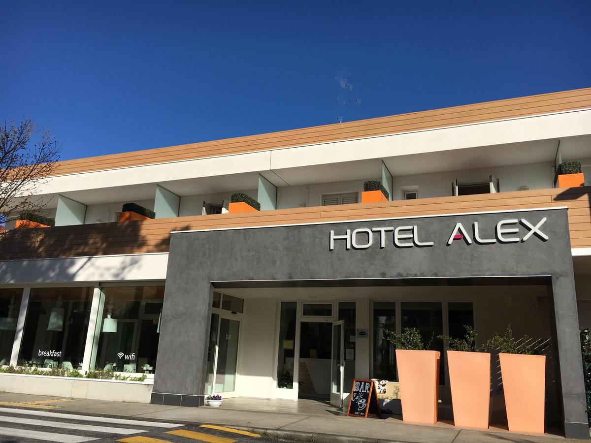 Hotel Alex Lignano Sabbiadoro Esterno foto